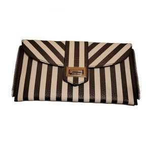 NWOT Henri Bendel Centennial Rivington Pouch